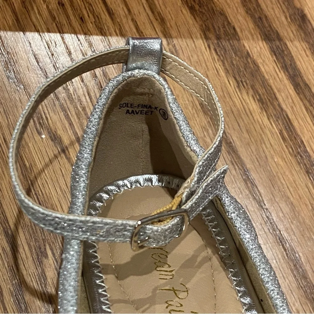 New sz 2 girls dress shoes
